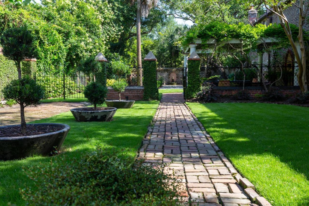 20 South Battery Bed & Breakfast Charleston Exterior photo